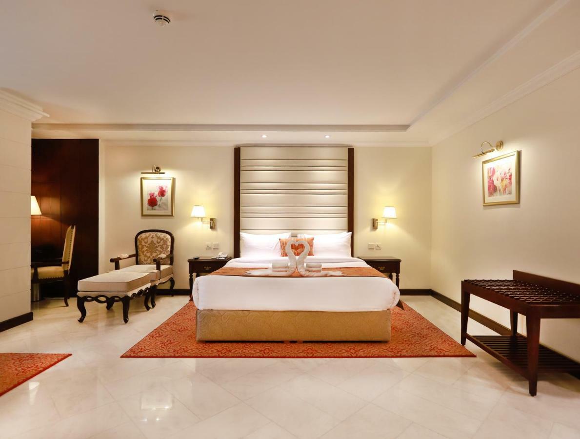 Islamabad Regalia Hotel Экстерьер фото